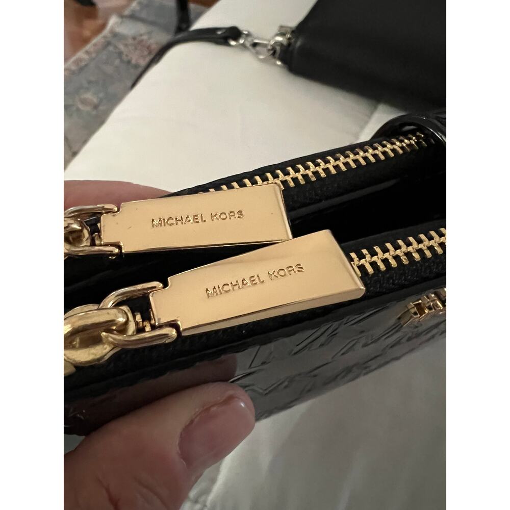 Michael Kors Jet Set Large Patent Logo Gold Zipper Wristlet Wallet - Picture 7 of 8